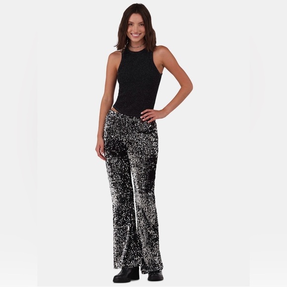 No Boundaries Sparkling Black and Silver Sequin jeans - Picture 2 of 9